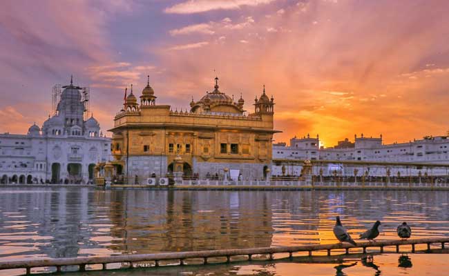 golden-triangle-tour-with-amritsar